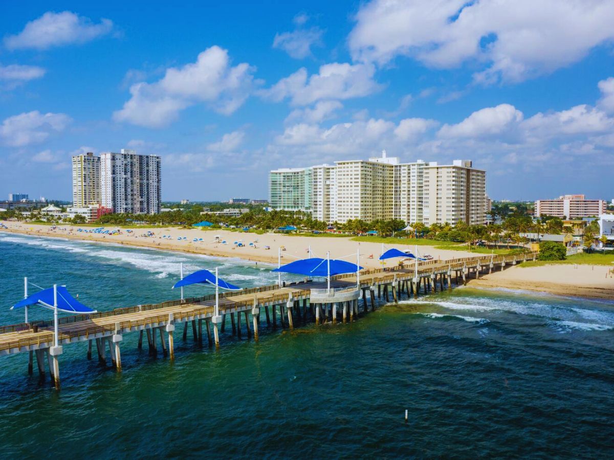 Aerial photo of Pompano Beach summer scene, Pompano Beach, FL Aerial photo of Pompano Beach summer scene, Pompano Beach, FL