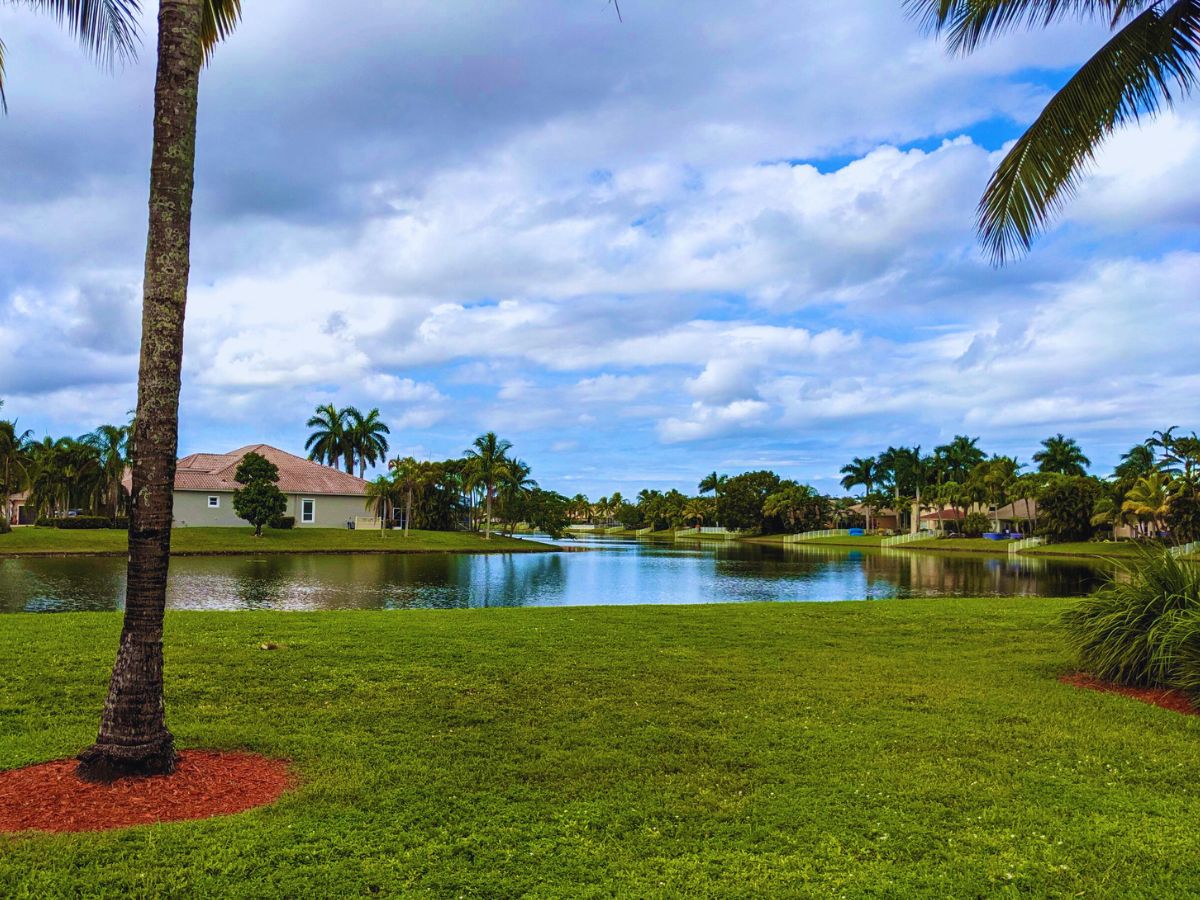 Pembroke a residential development, Pembroke Pines, FL Pembroke a residential development, Pembroke Pines, FL