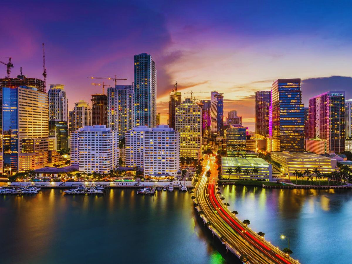 Skyline on Biscayne Bay, Miami, FL Skyline on Biscayne Bay, Miami, FL